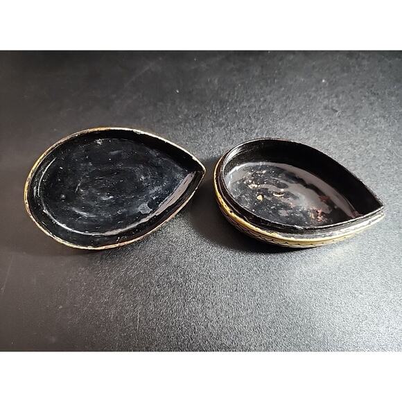 Vtg Black Gold Gilt Lacquer Box Duck/ Goose Burmese Trinket Box - Picture 5 of 6